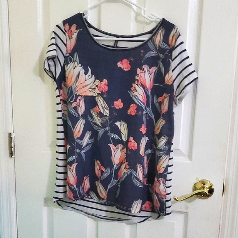 VS Collection Navy Floral Striped Mixed Media Nautical Casual Short Sleve Top